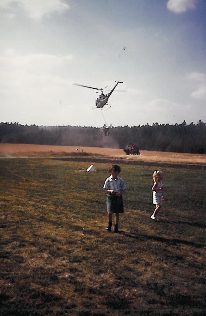 Waldkalkung. Im Vordergrund Christian Müller und Marie-Luise Müller (v.l.) Waldkalkung