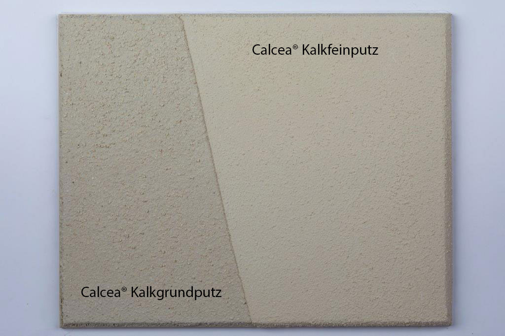 Diese Abbildung zeigt den CALCEA® Kalkgrundputz (links) sowie den CALCEA® Kalkfeinputz (rechts)